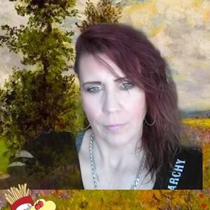 Meet your Posher, Dana